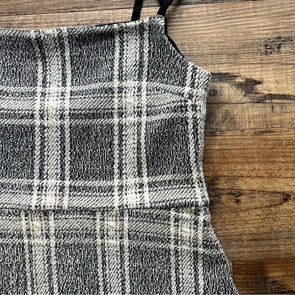Urban Outfitters White/Grey Plaid Tweed Style Mini Dress Size Medium - Picture 2 of 8